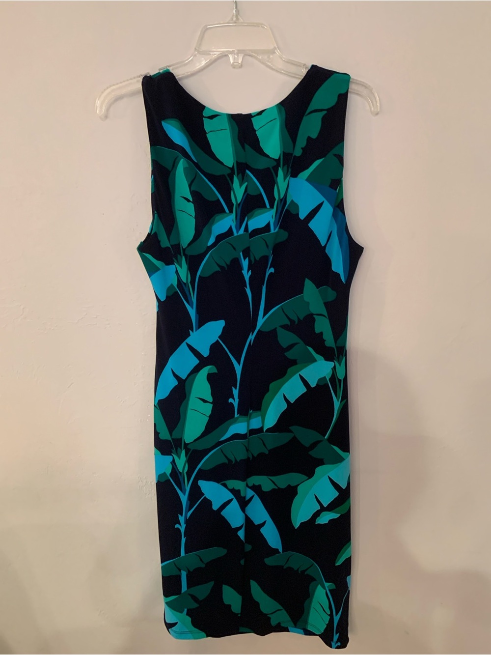Tommy Hilfiger Navy Dress with Teal & Aqua Leaf Bold Print NWT 10 retails $99